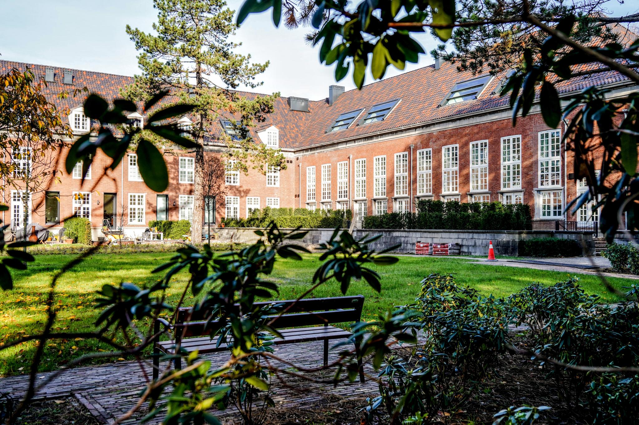 Image of 'S-GRAVENHAGE, Therese Schwartzestraat 131