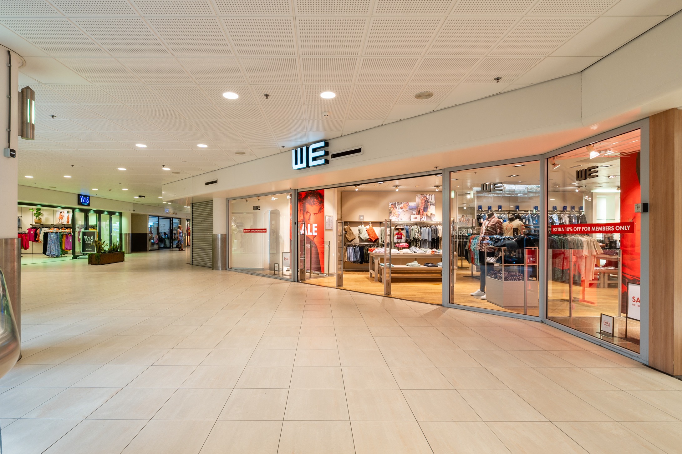 Spijkenisse, Uitstraat 139 , 139A en Nieuwstraat 186 image