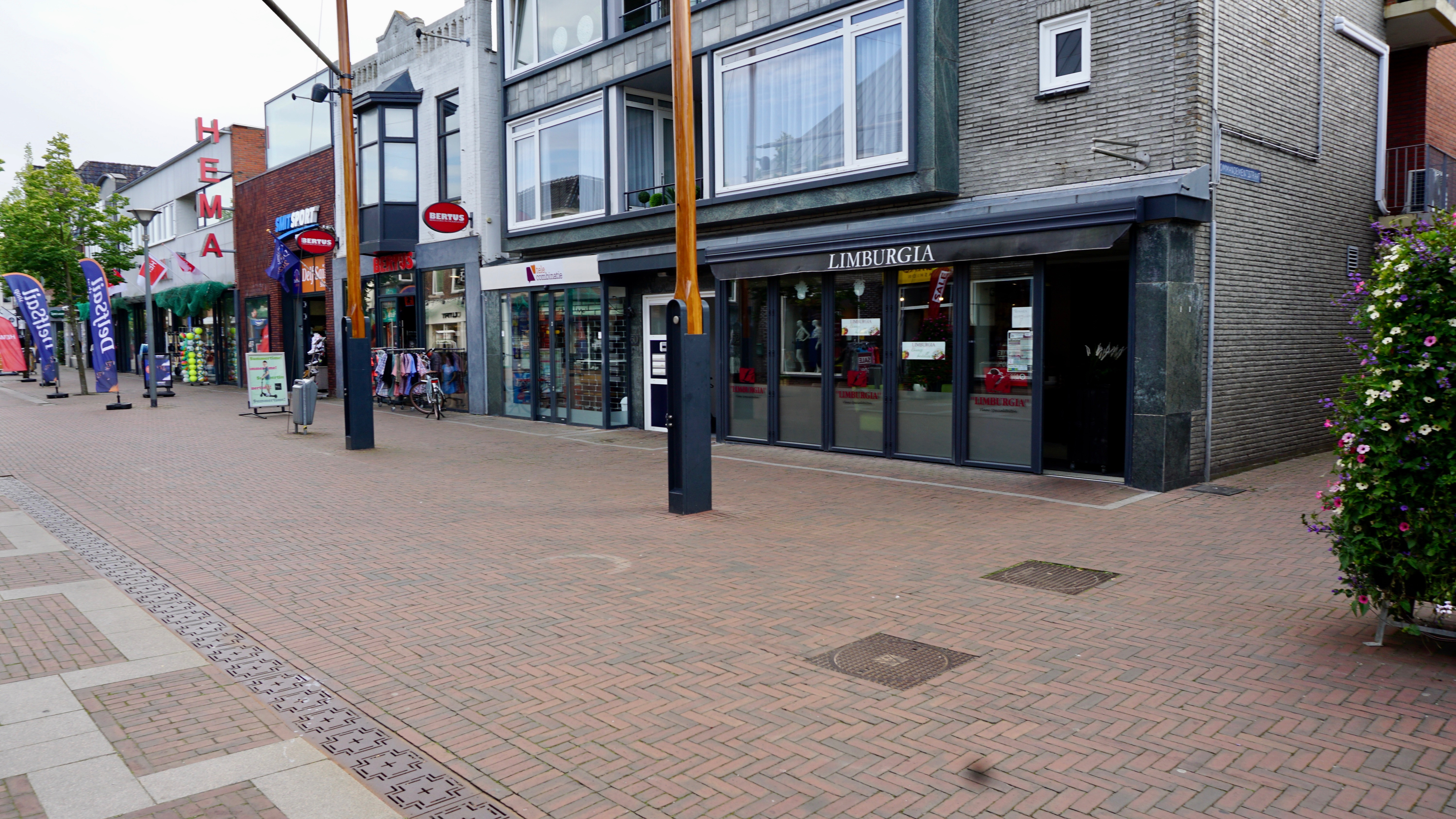 Delfzijl, Landstraat 52 image