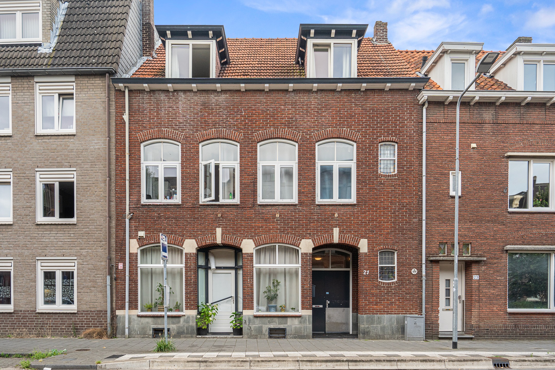 Venlo, Tegelseweg 21 & 21 A image