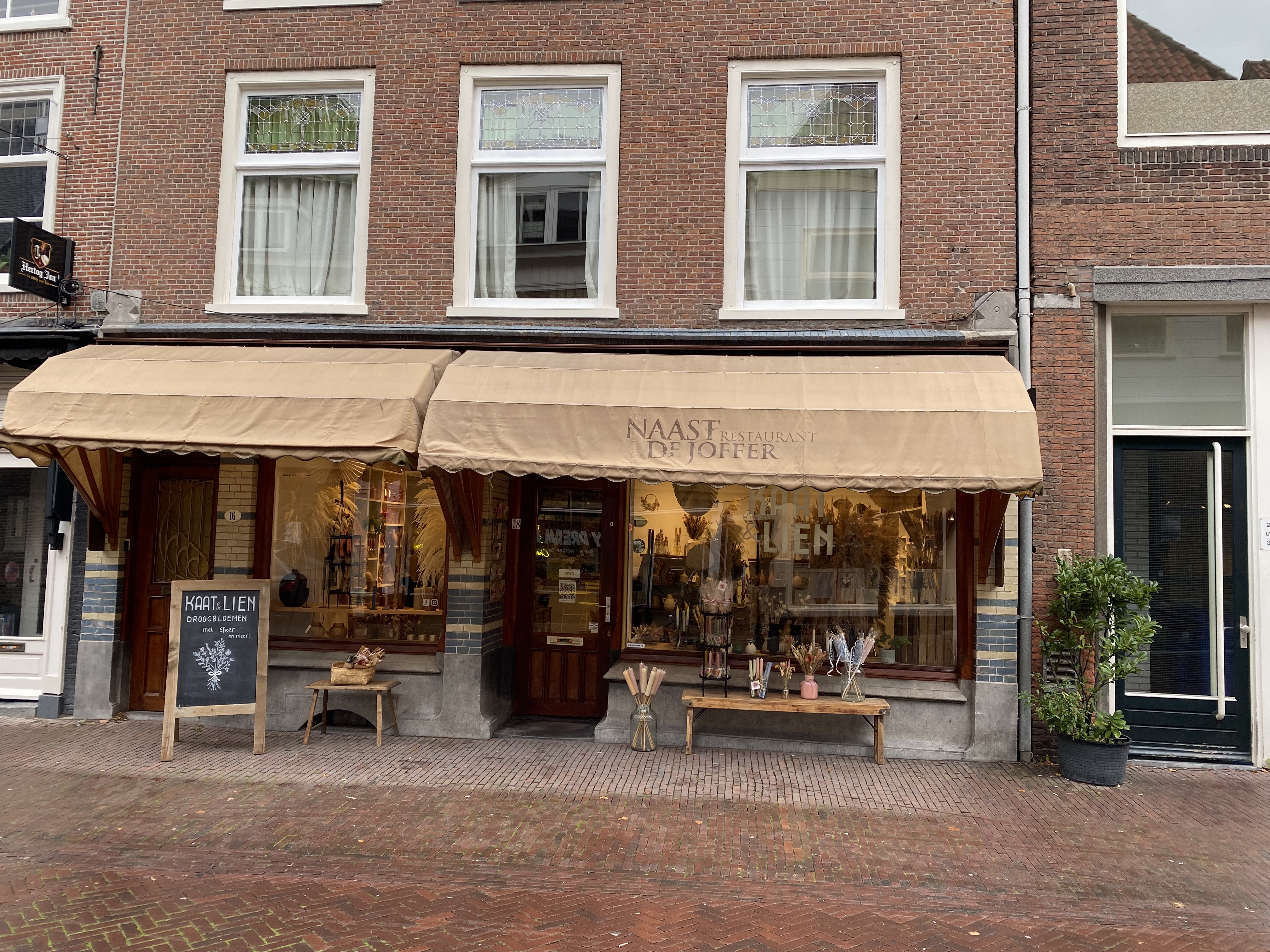 Delft, Nieuwstraat 18 image