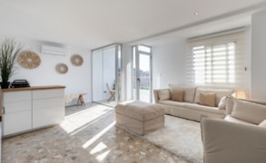 Valencia, Calle Pintor Maella 7 image