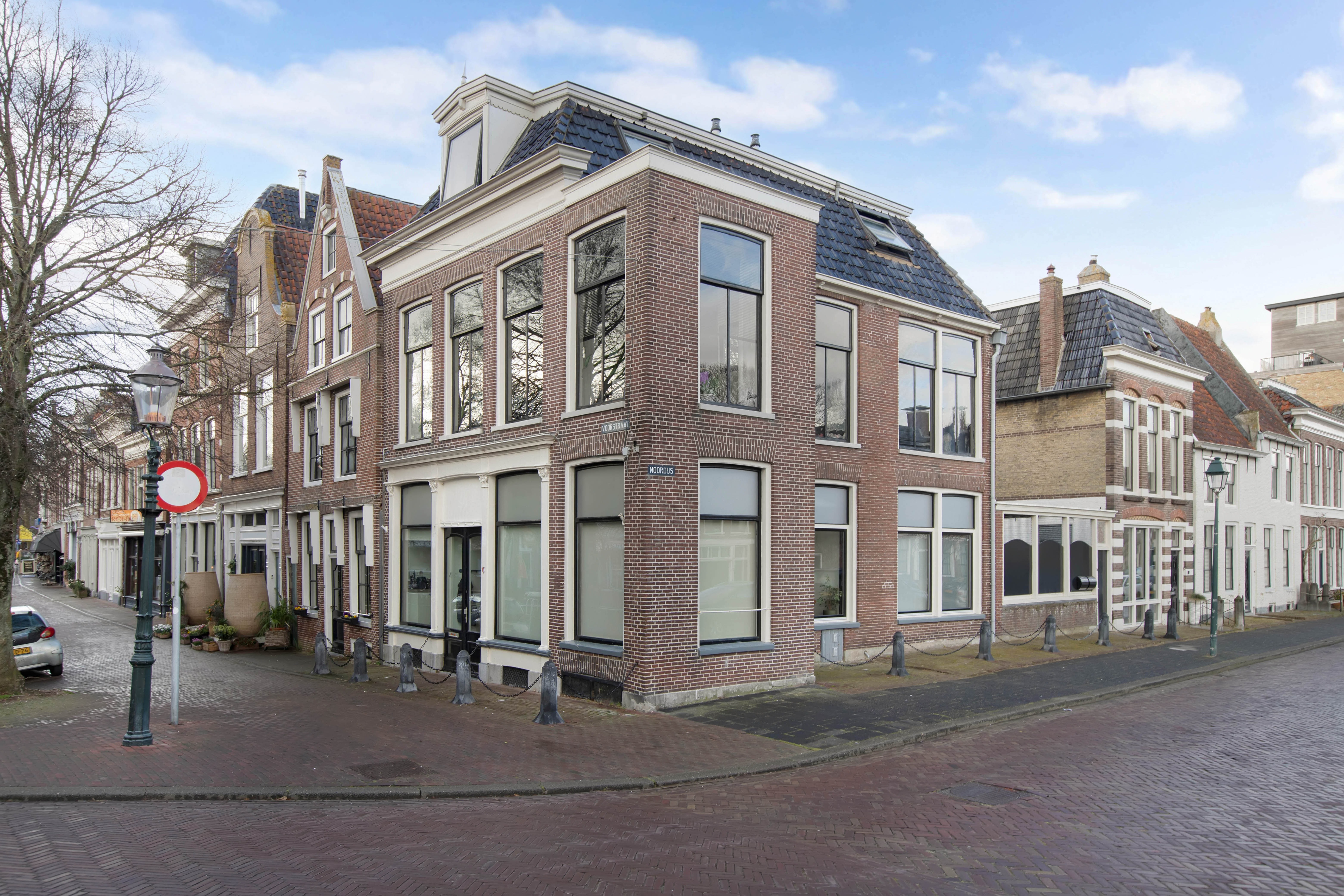 Harlingen, Voorstraat 101 & Noordijs 14, 14 A & 14 B image