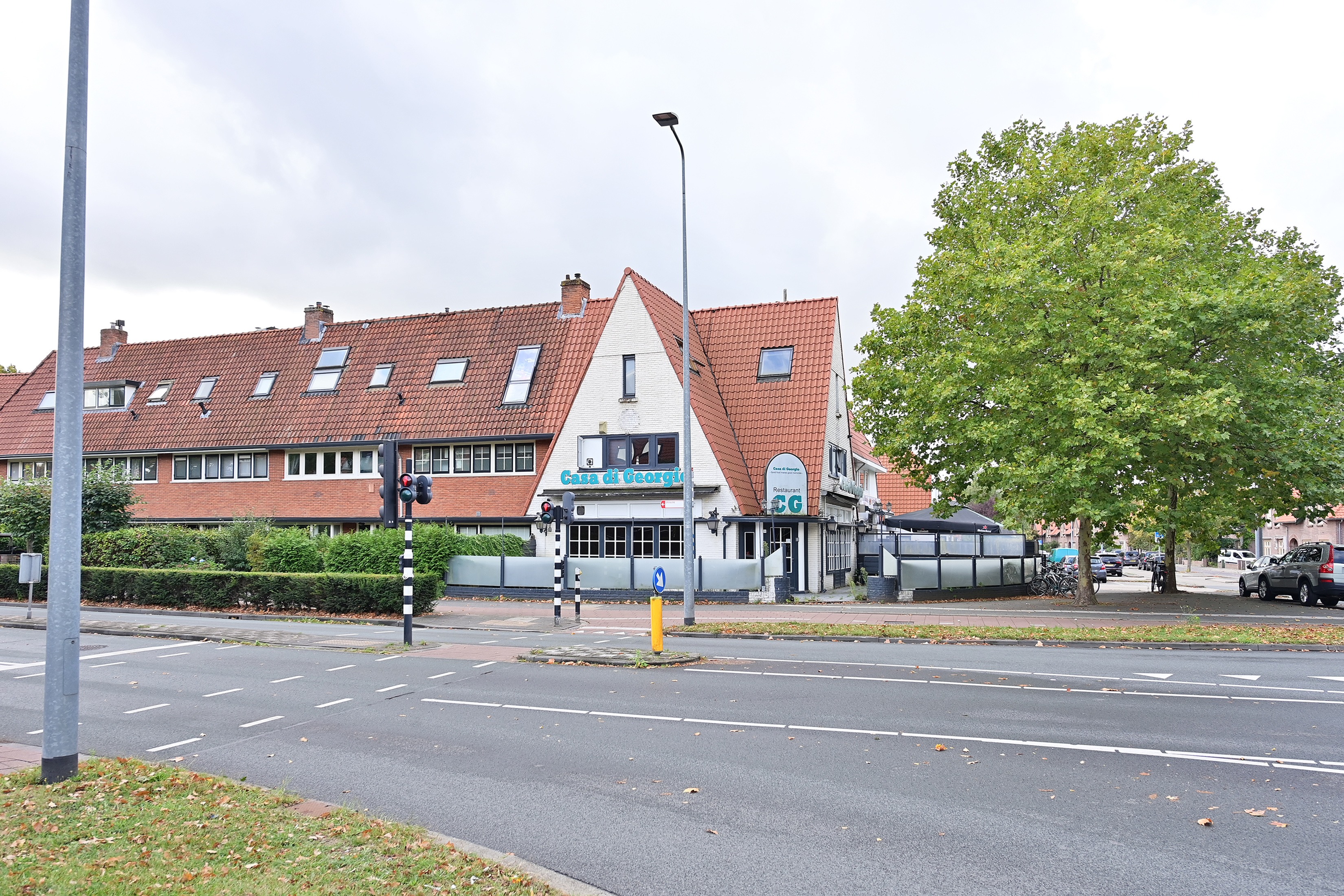 Hilversum, Larenseweg 146 B, 146C & 148 image