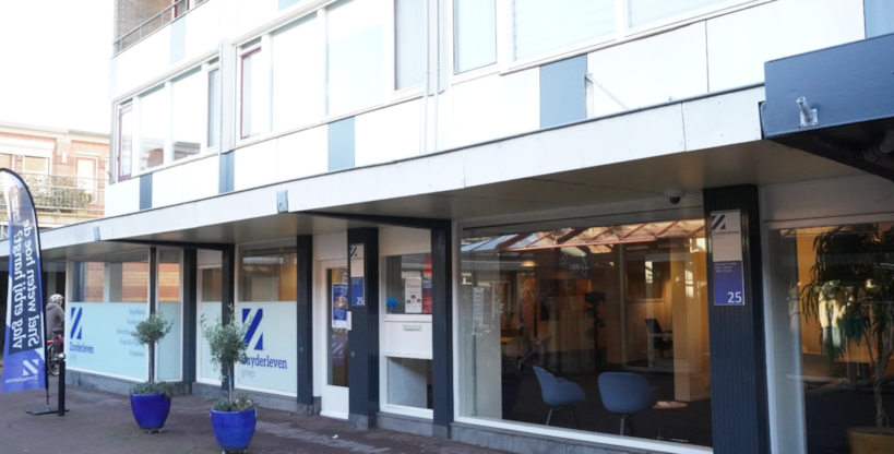 Lekkerkerk, Raadhuisplein 25 image